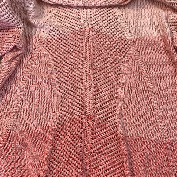 Reitmans loose knit sweater in like new condition - Picture 4 of 4